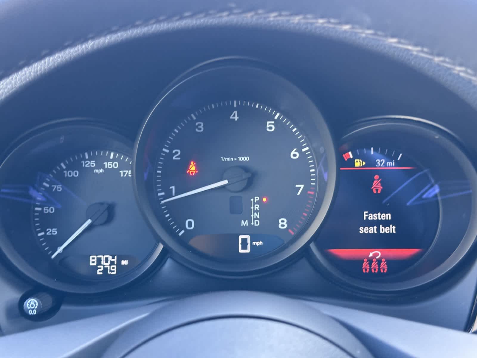 Thumbnail: 2025 Porsche Macan - 30