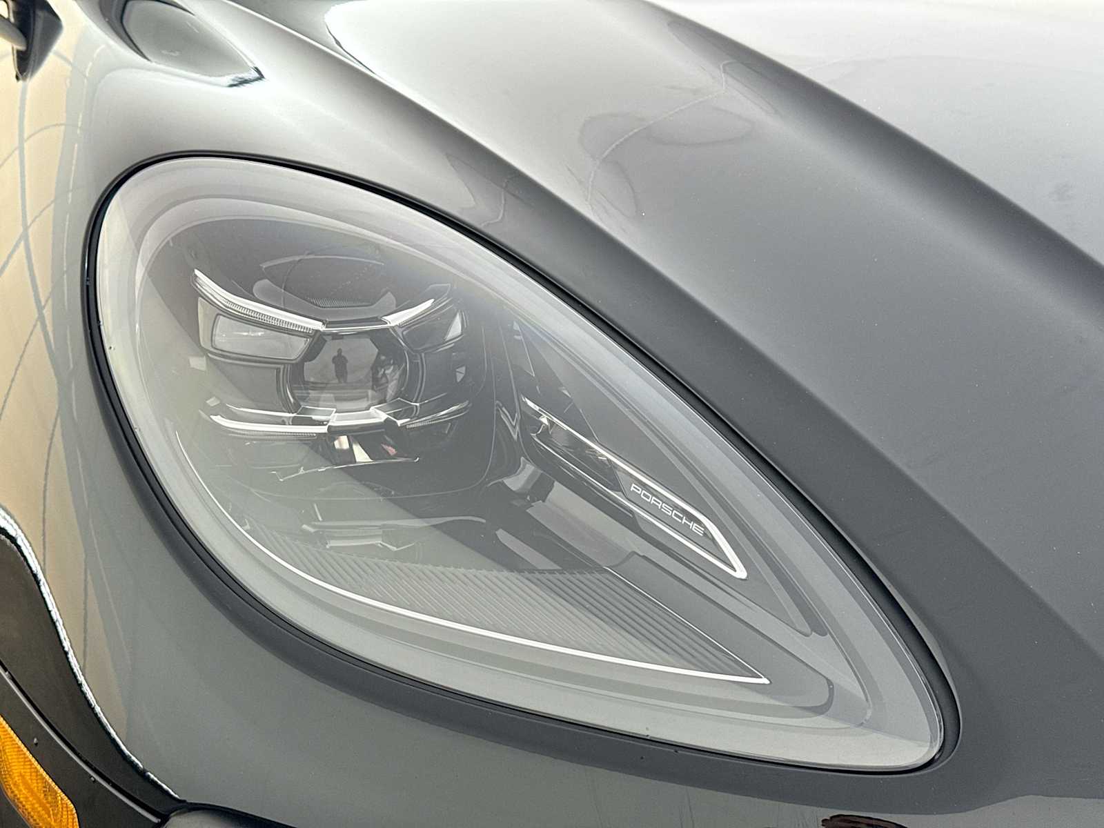 Thumbnail: 2025 Porsche Macan - 28