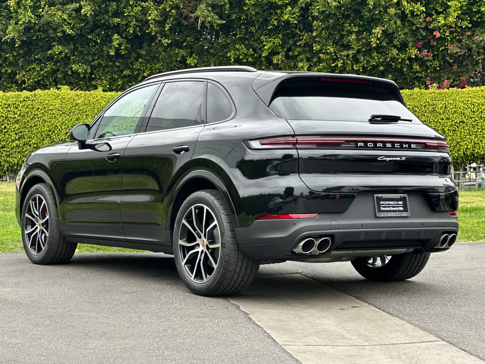 Thumbnail: 2026 Porsche Cayenne - 3