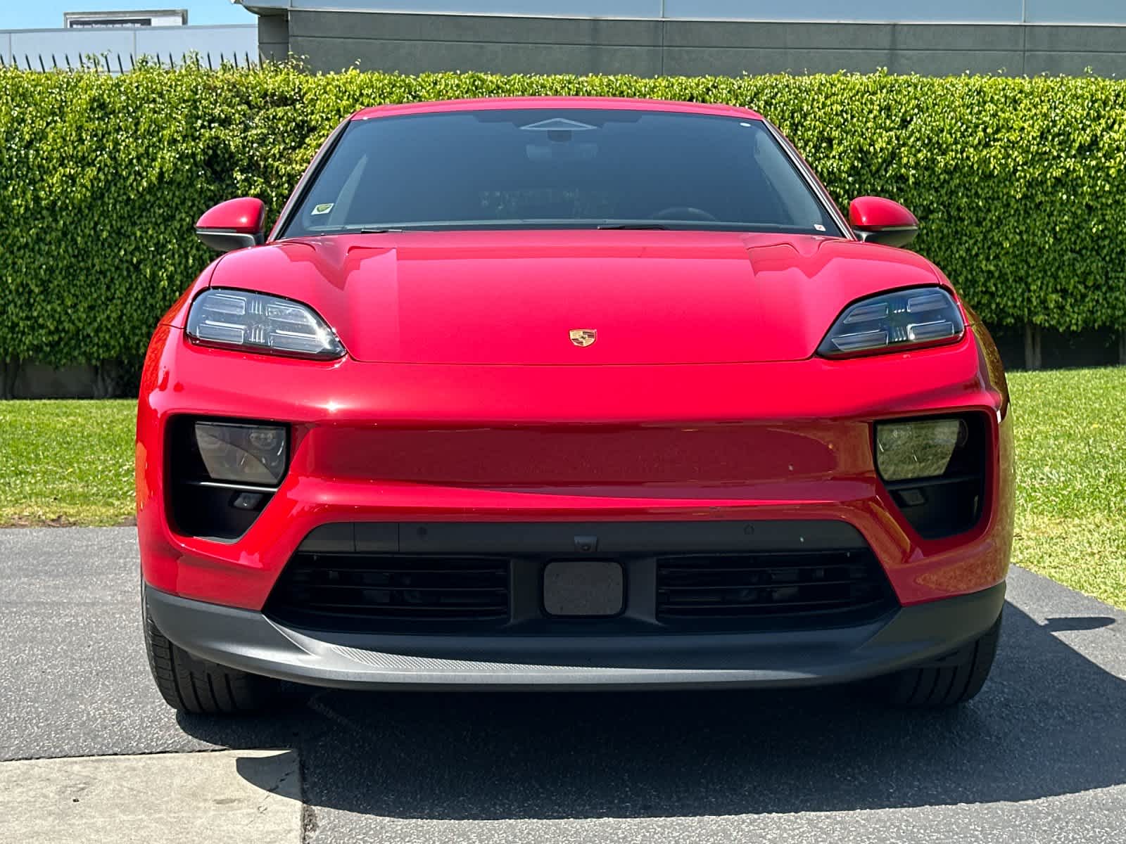 Thumbnail: 2026 Porsche Macan - 11