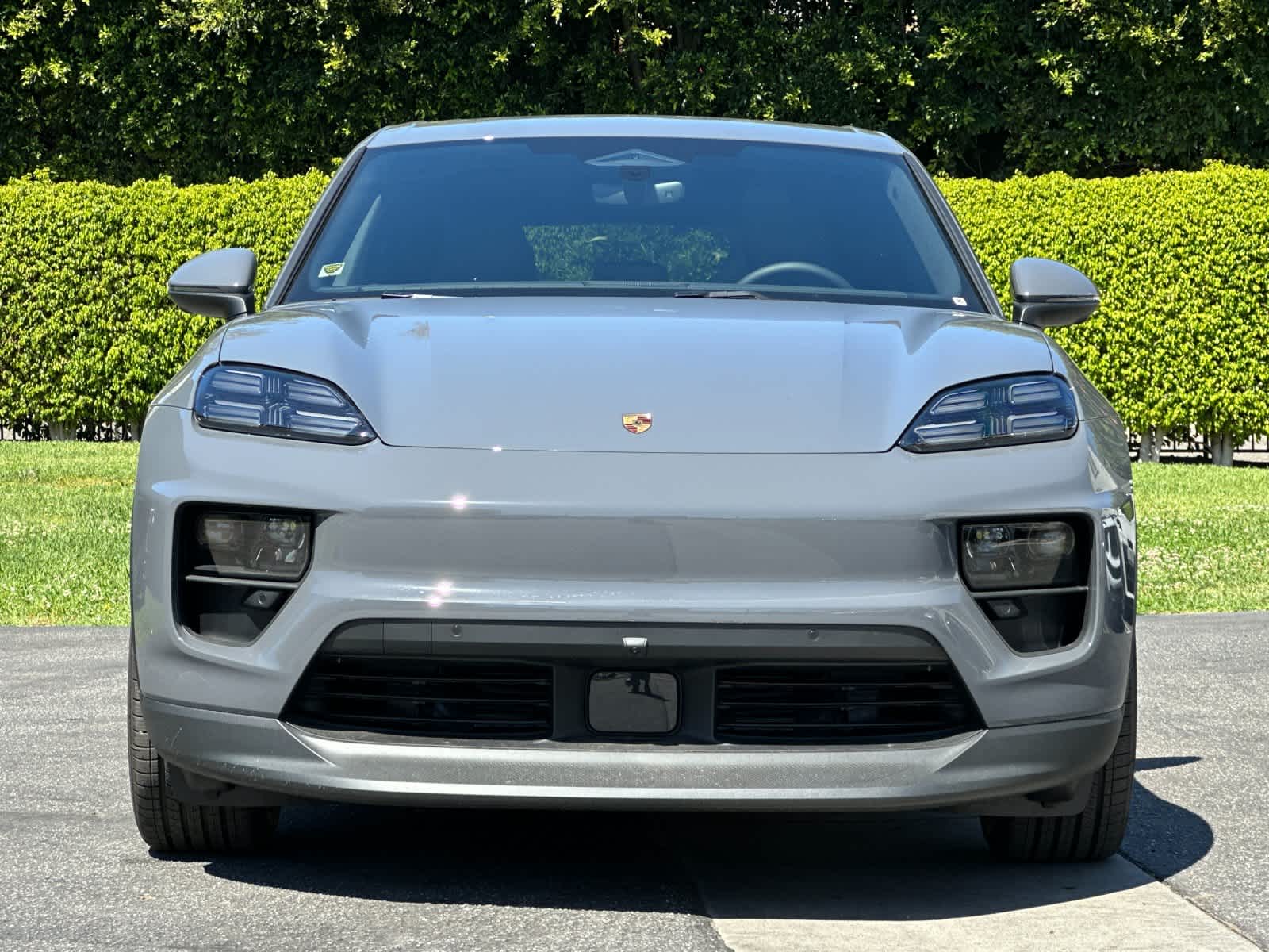 Thumbnail: 2026 Porsche Macan - 11