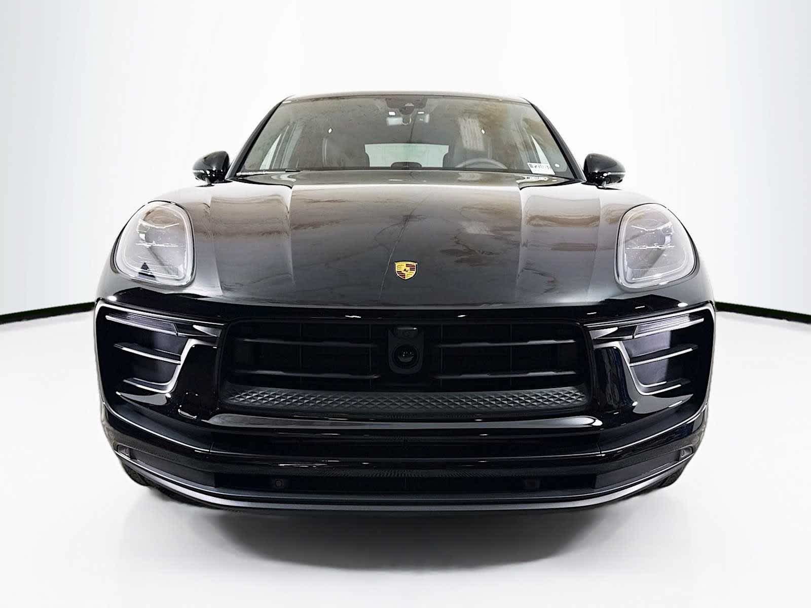 Thumbnail: 2025 Porsche Macan - 6