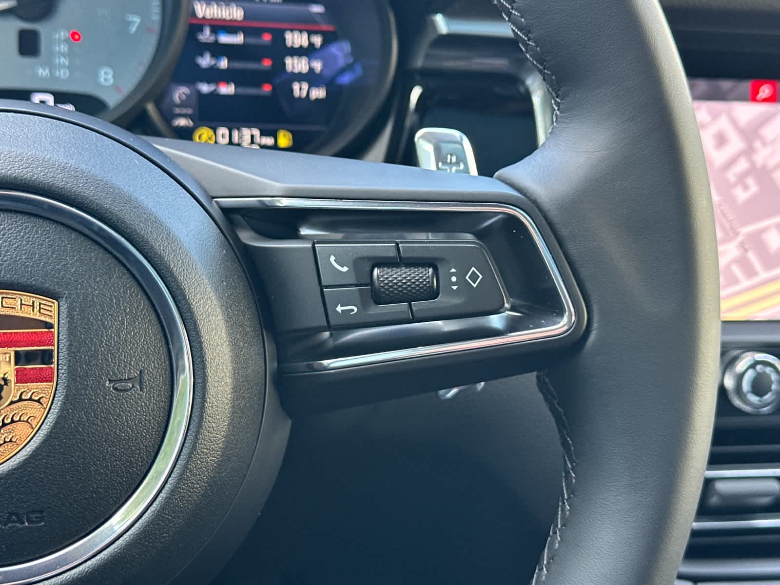 Thumbnail: 2026 Porsche Macan - 27