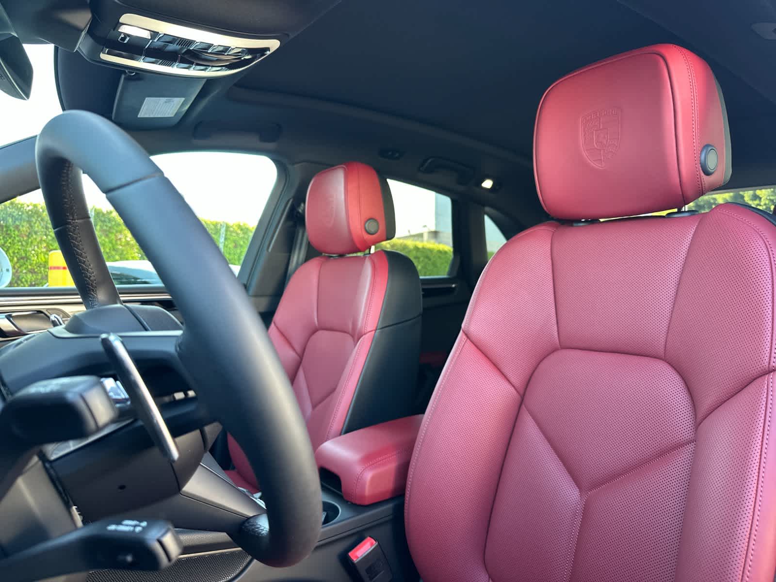 Thumbnail: 2026 Porsche Macan - 5