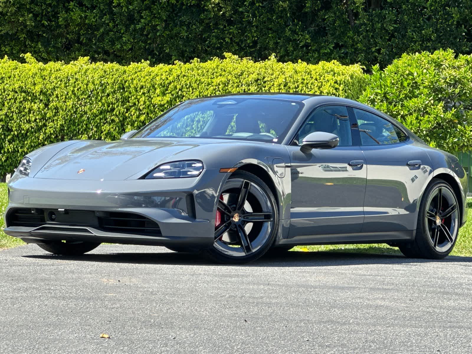 Thumbnail: 2026 Porsche Taycan - 1