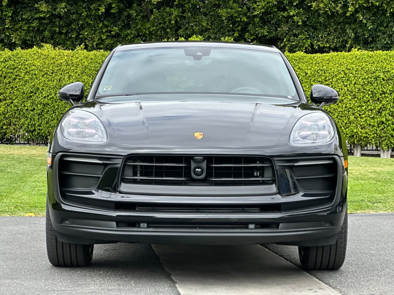 Thumbnail: 2026 Porsche Macan - 11