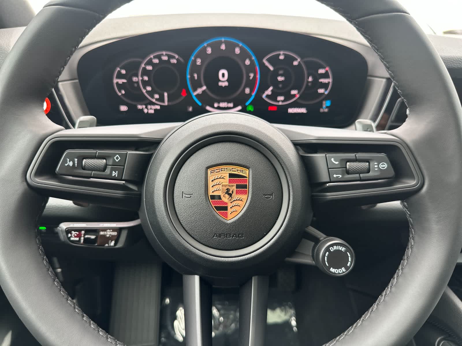 Thumbnail: 2026 Porsche Cayenne - 27