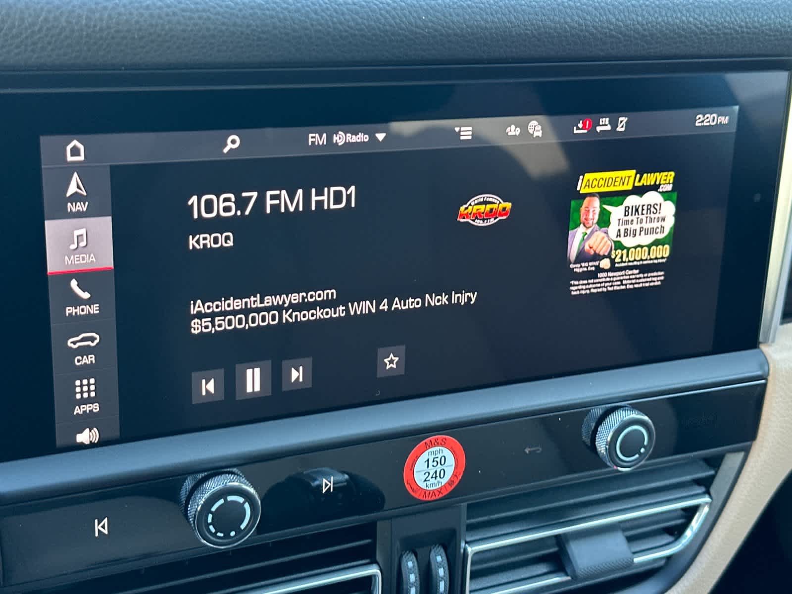 Thumbnail: 2026 Porsche Macan - 20