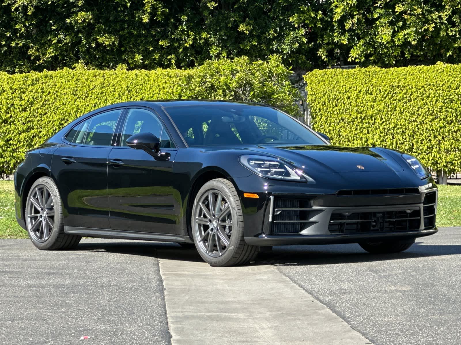 Thumbnail: 2026 Porsche Panamera - 10