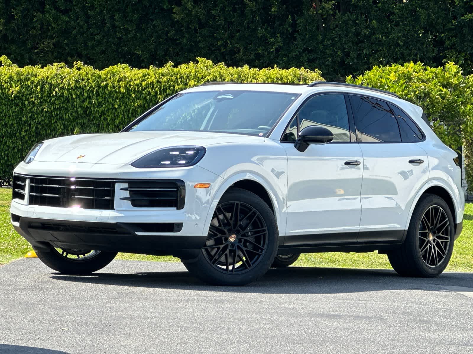 Thumbnail: 2026 Porsche Cayenne - 1