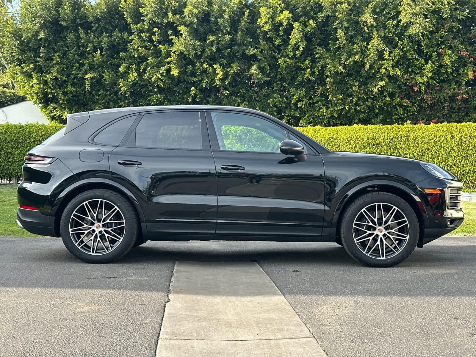 Thumbnail: 2026 Porsche Cayenne - 9