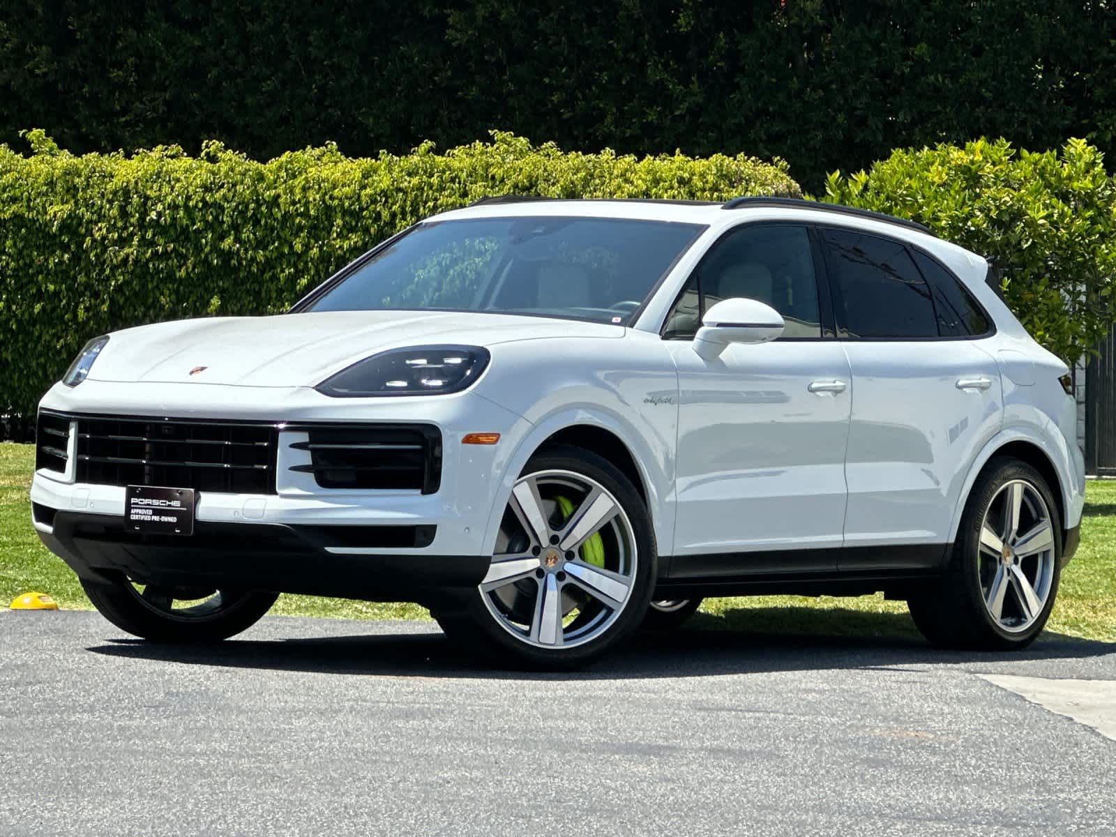 Thumbnail: 2025 Porsche Cayenne - 1