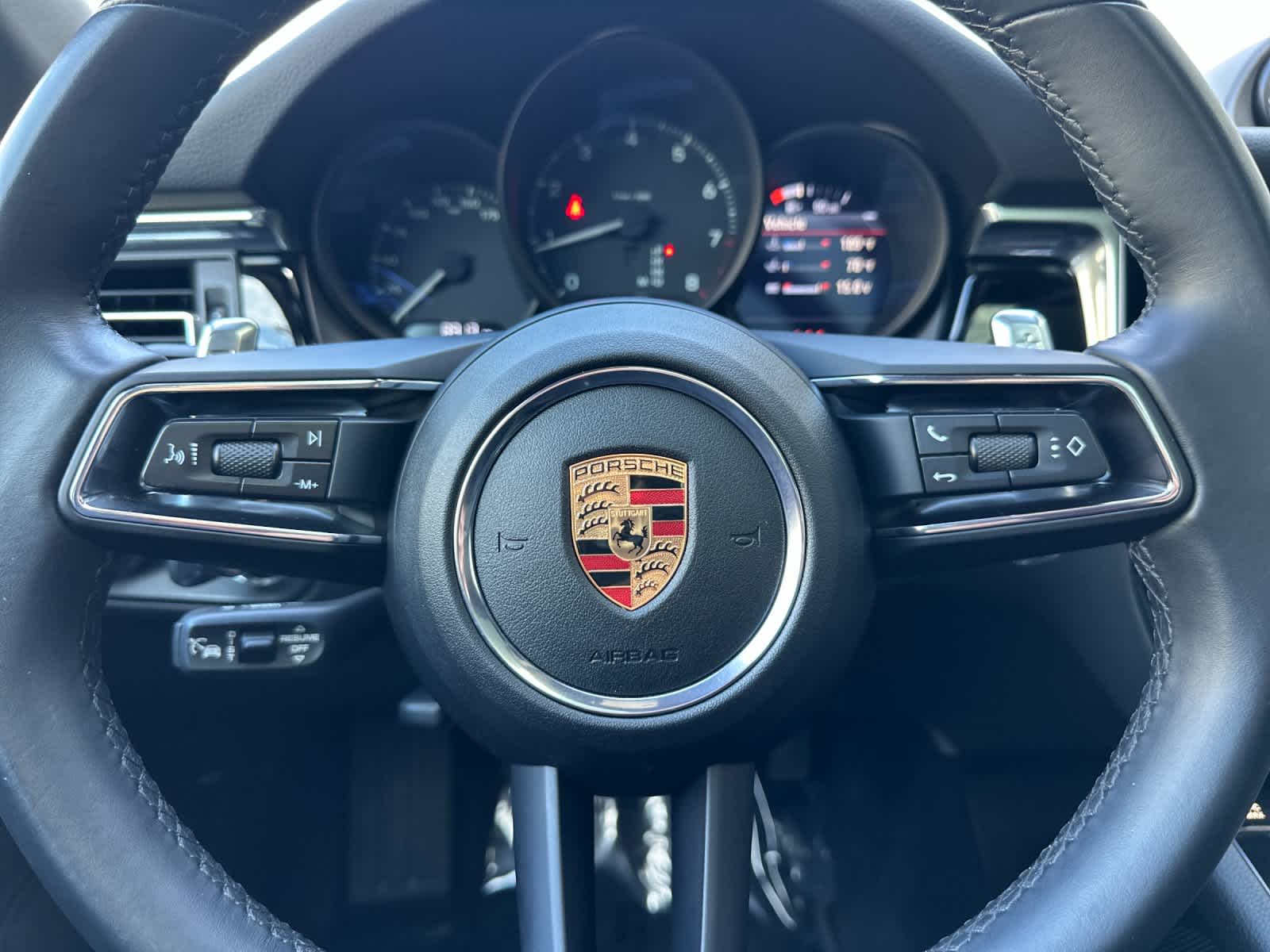 Thumbnail: 2025 Porsche Macan - 26