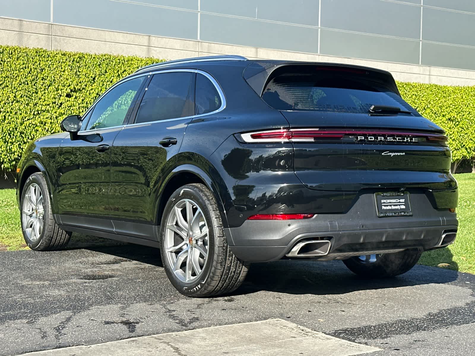 Thumbnail: 2026 Porsche Cayenne - 3