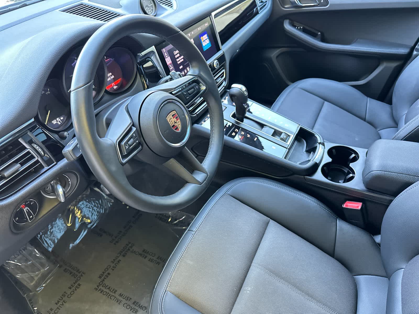 Thumbnail: 2025 Porsche Macan - 4