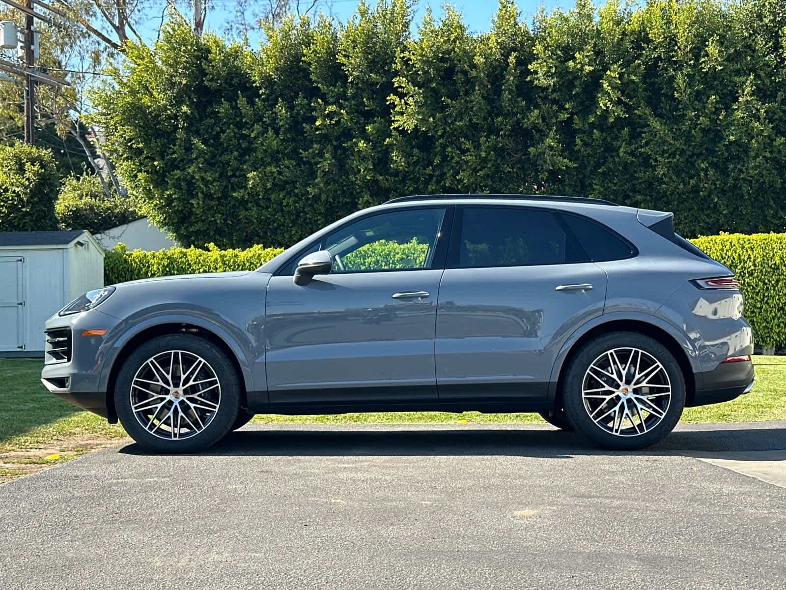 Thumbnail: 2026 Porsche Cayenne - 2