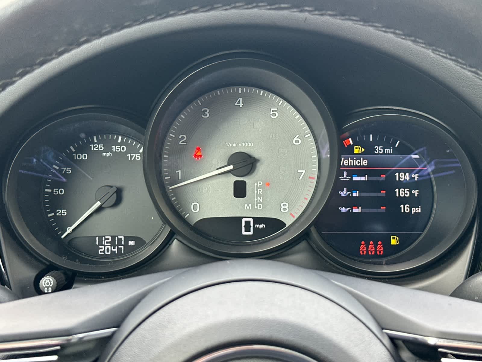 Thumbnail: 2025 Porsche Macan - 29