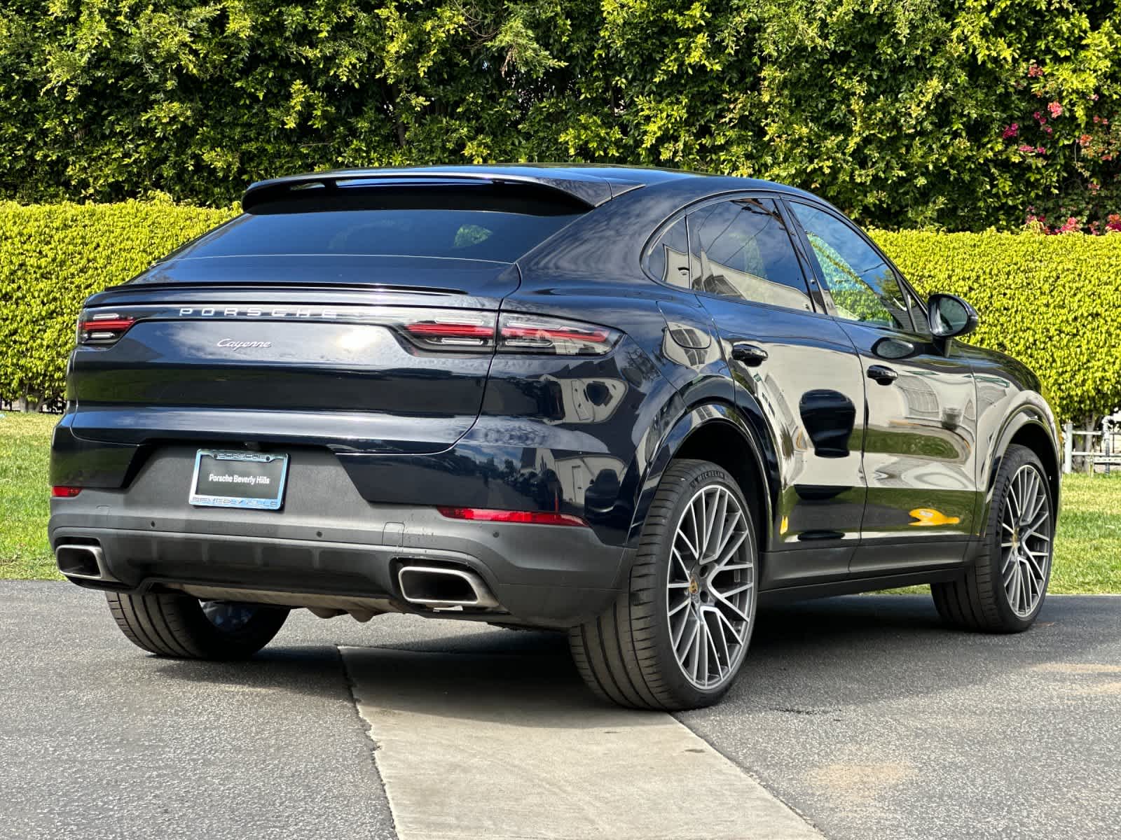 Thumbnail: 2022 Porsche Cayenne - 8