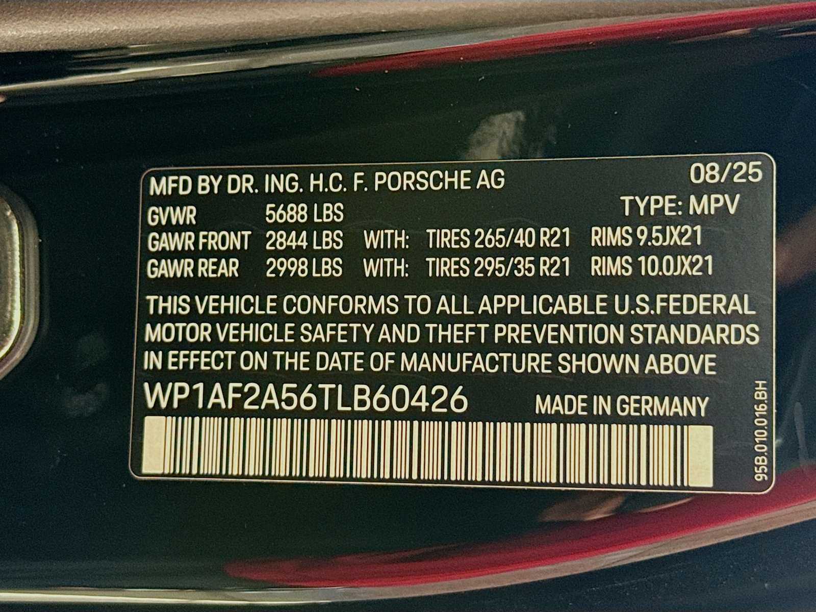 Thumbnail: 2026 Porsche Macan - 25