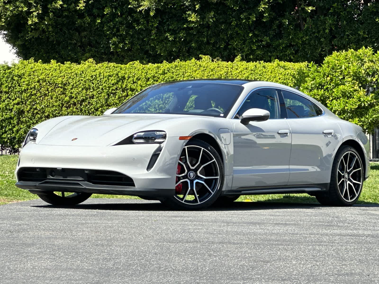 Thumbnail: 2024 Porsche Taycan - 1