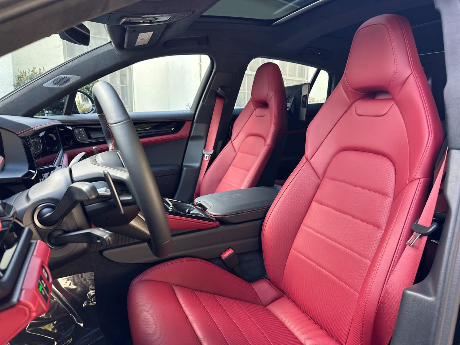 Thumbnail: 2026 Porsche Panamera - 5