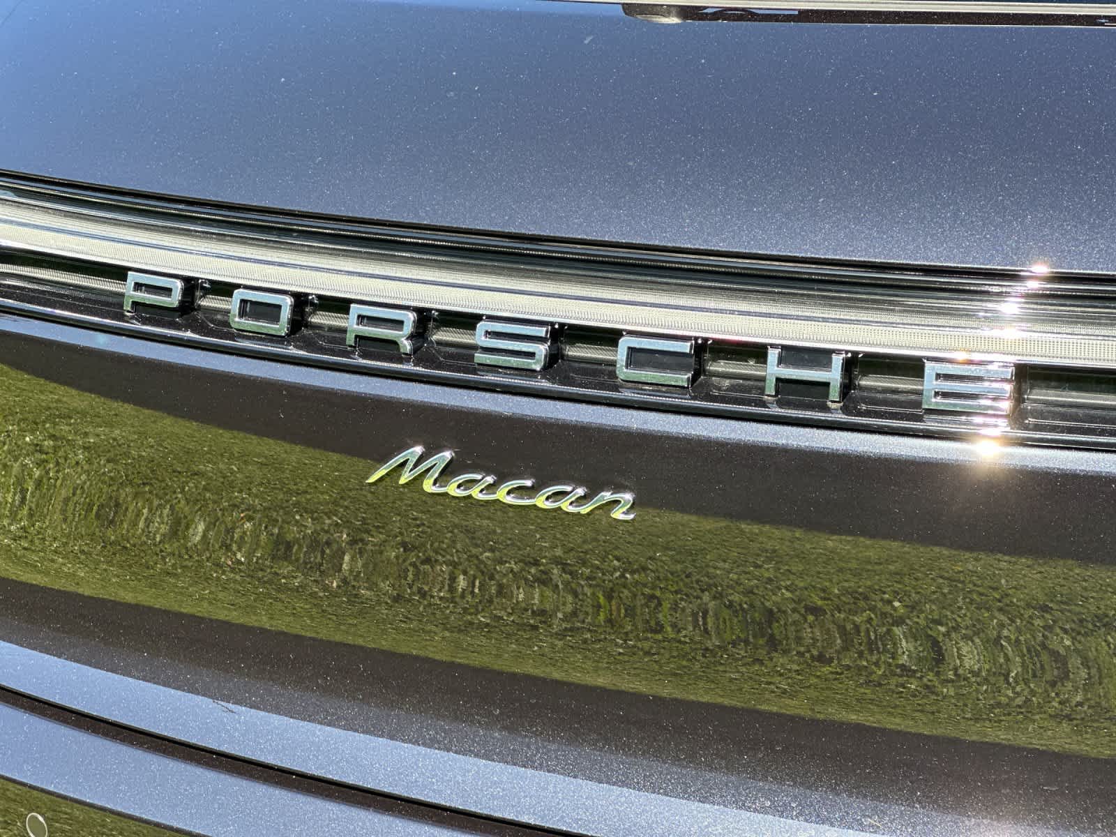 Thumbnail: 2026 Porsche Macan - 32