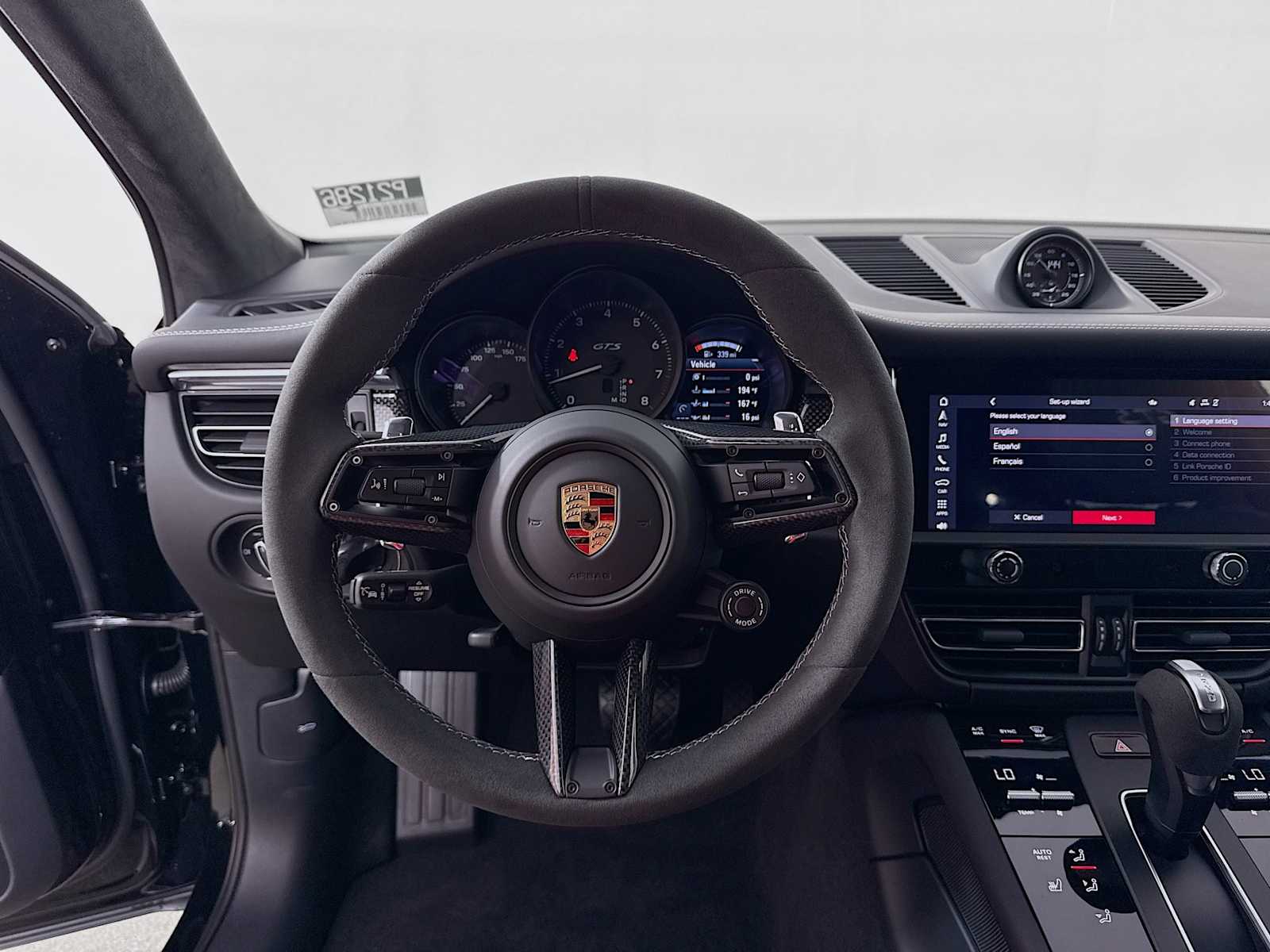 Thumbnail: 2025 Porsche Macan - 12