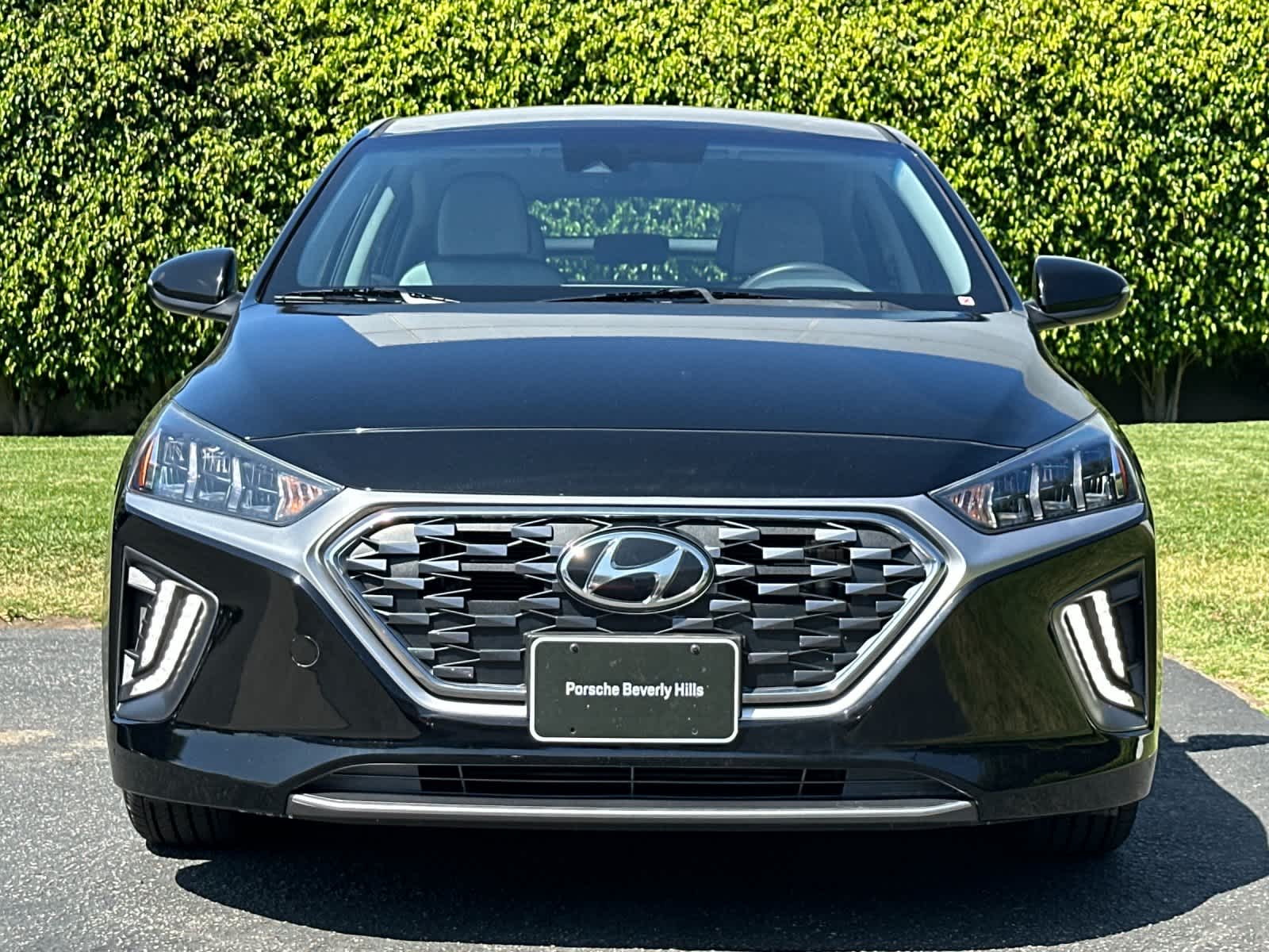 Thumbnail: 2022 Hyundai Ioniq - 11