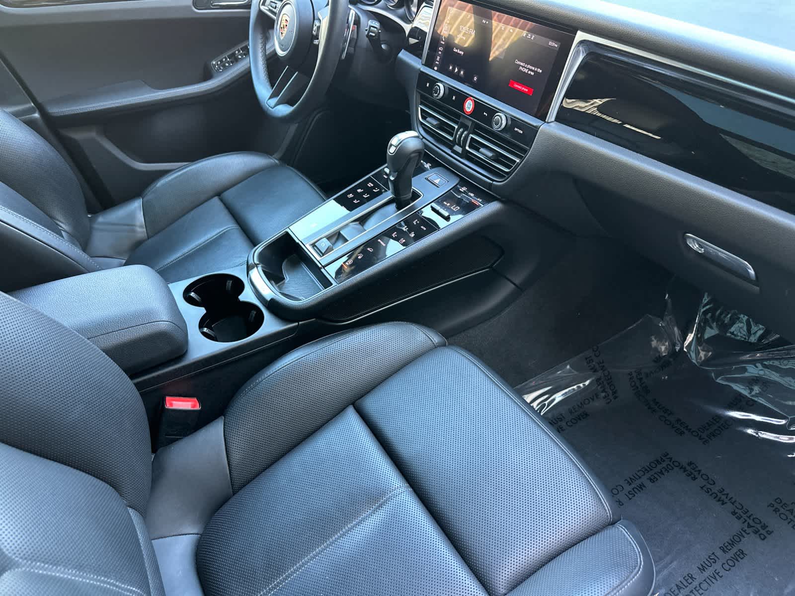 Thumbnail: 2025 Porsche Macan - 17