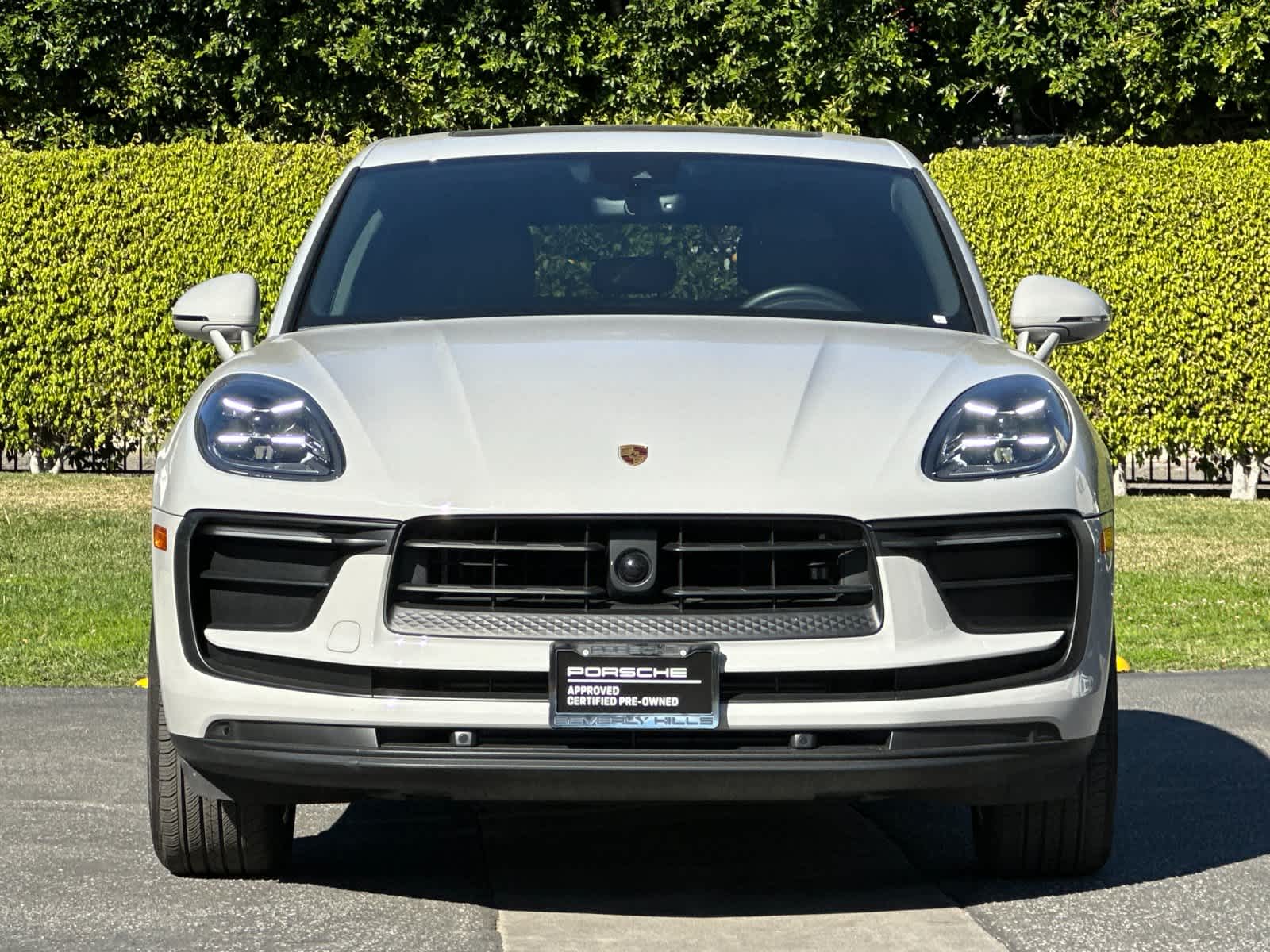 Thumbnail: 2025 Porsche Macan - 11