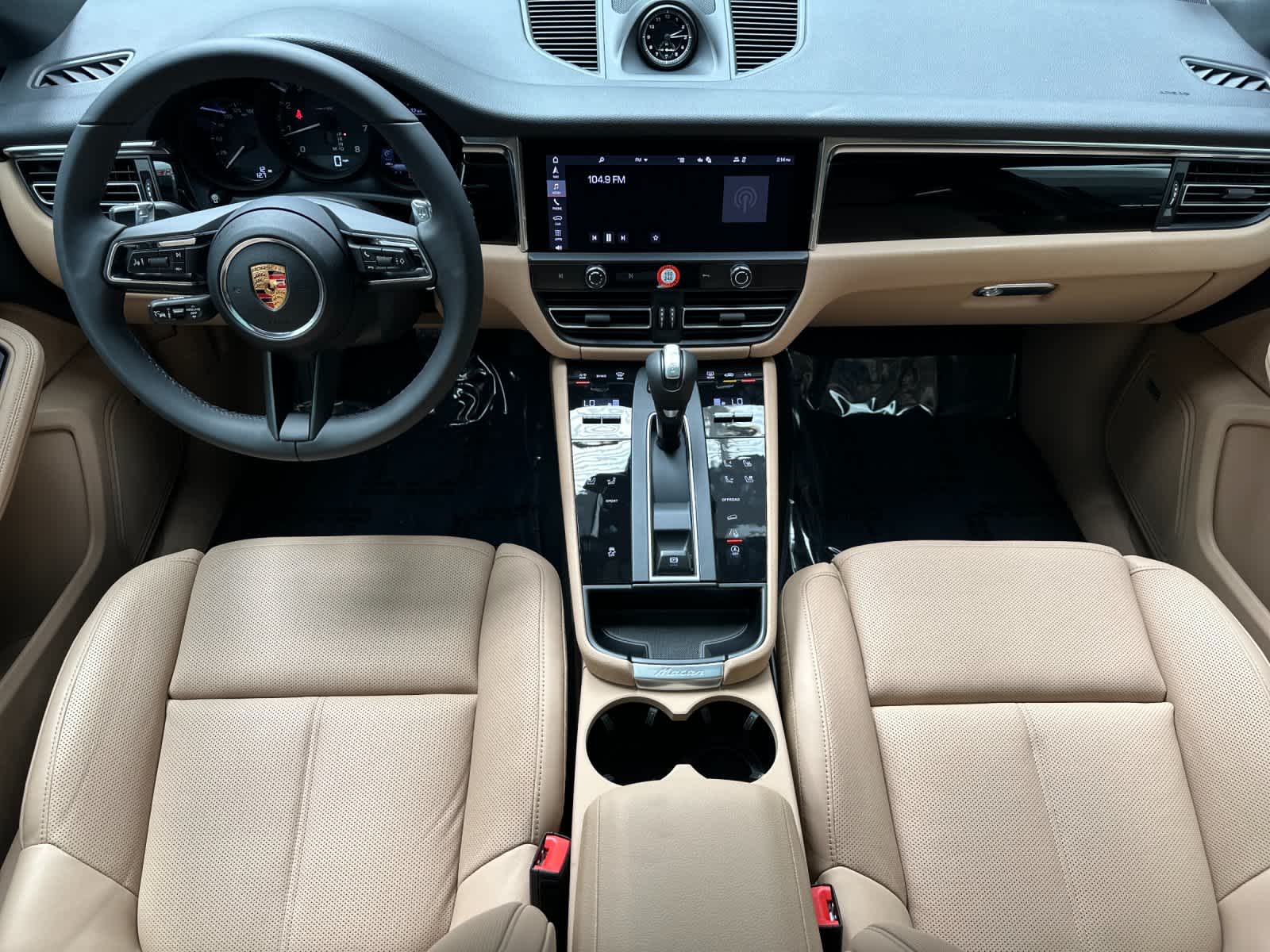 Thumbnail: 2026 Porsche Macan - 6