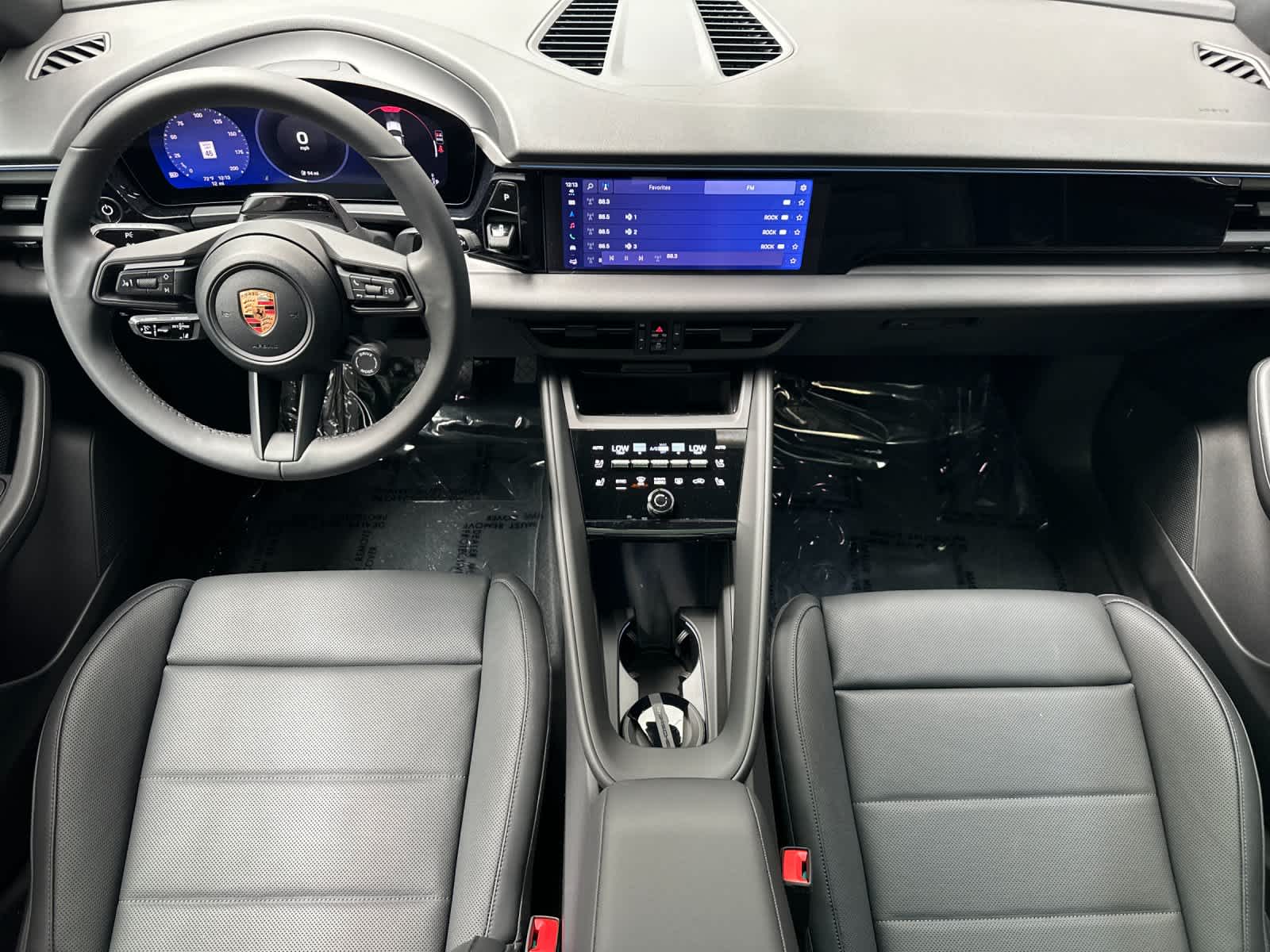 Thumbnail: 2026 Porsche Macan - 6