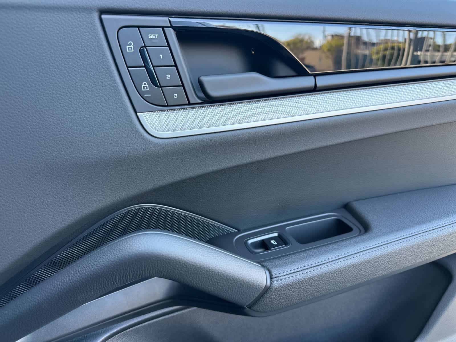 Thumbnail: 2026 Porsche Cayenne - 19