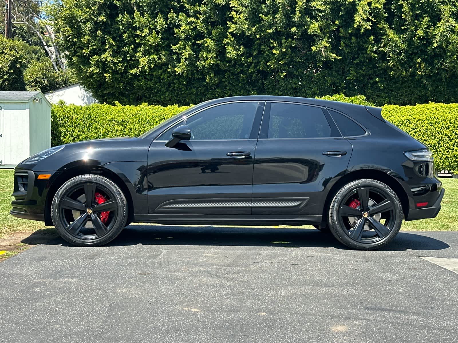 Thumbnail: 2024 Porsche Macan - 2
