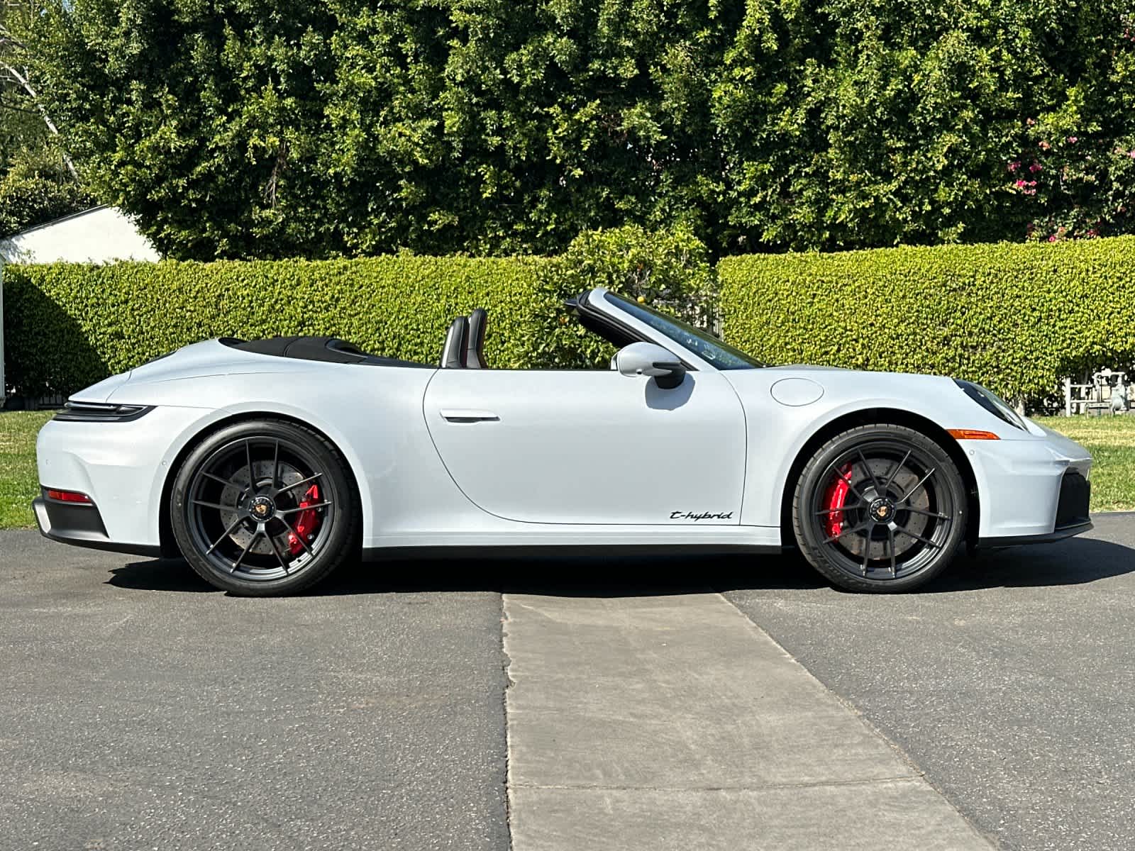 Thumbnail: 2026 Porsche 911 - 8