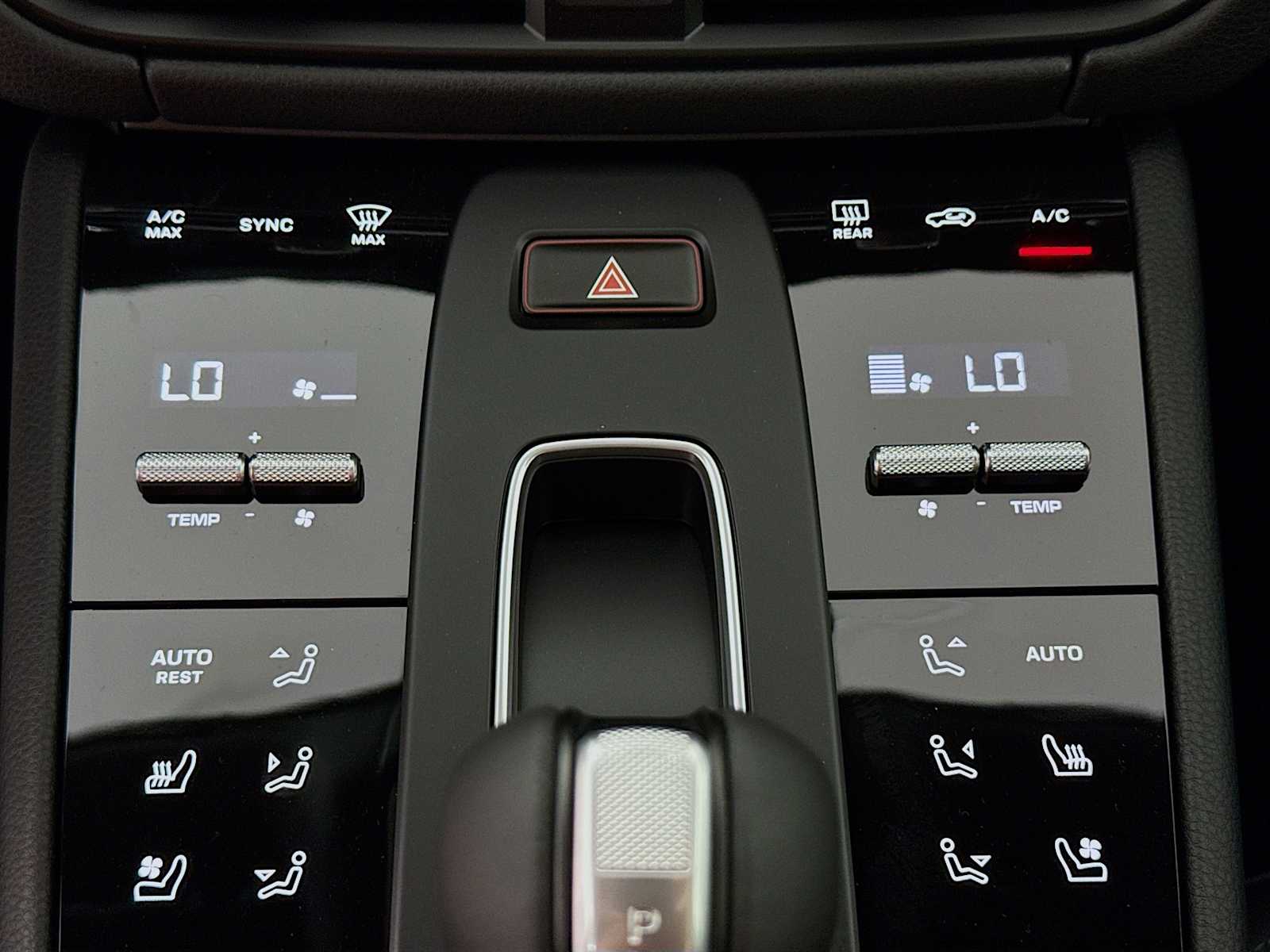 Thumbnail: 2025 Porsche Macan - 13