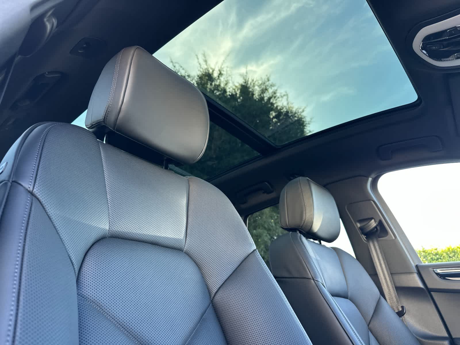 Thumbnail: 2026 Porsche Macan - 18