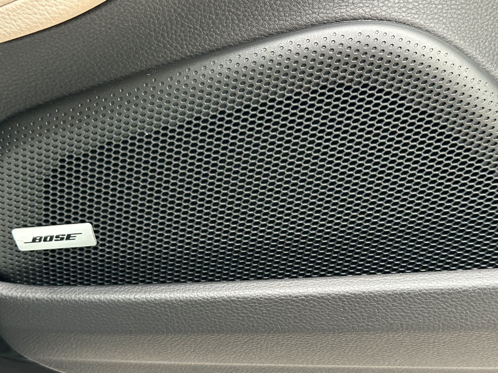 Thumbnail: 2026 Porsche Panamera - 19