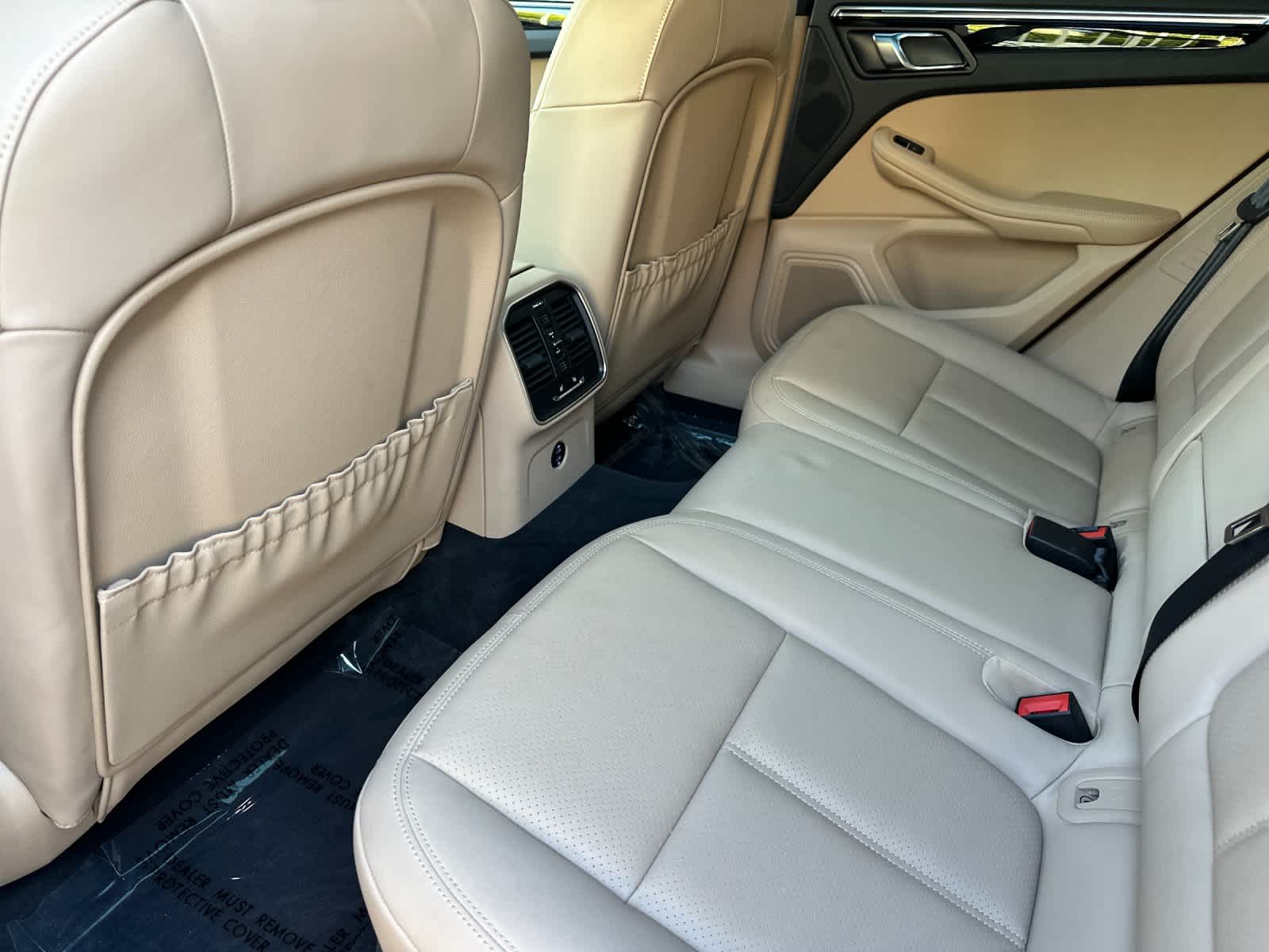 Thumbnail: 2025 Porsche Macan - 13