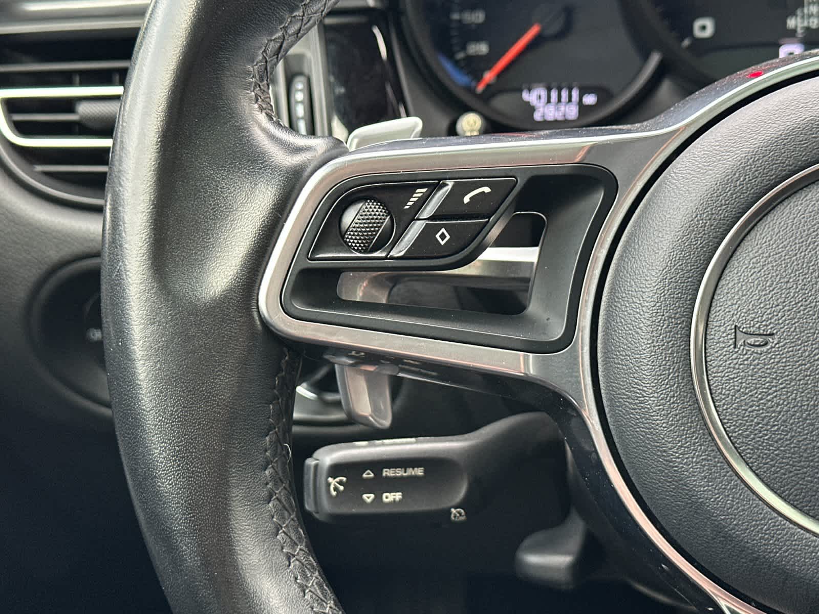 Thumbnail: 2019 Porsche Macan - 27