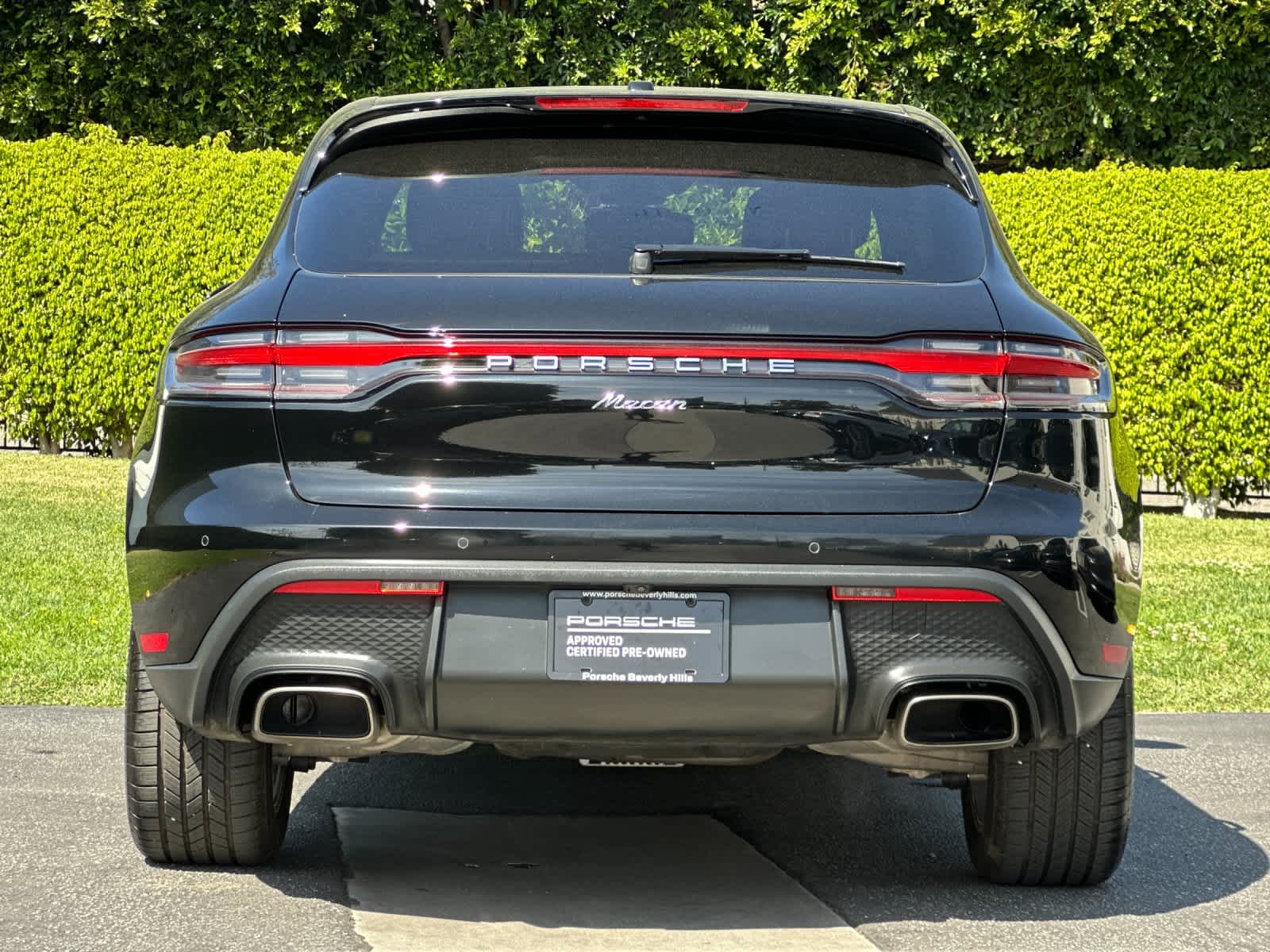 Thumbnail: 2025 Porsche Macan - 7