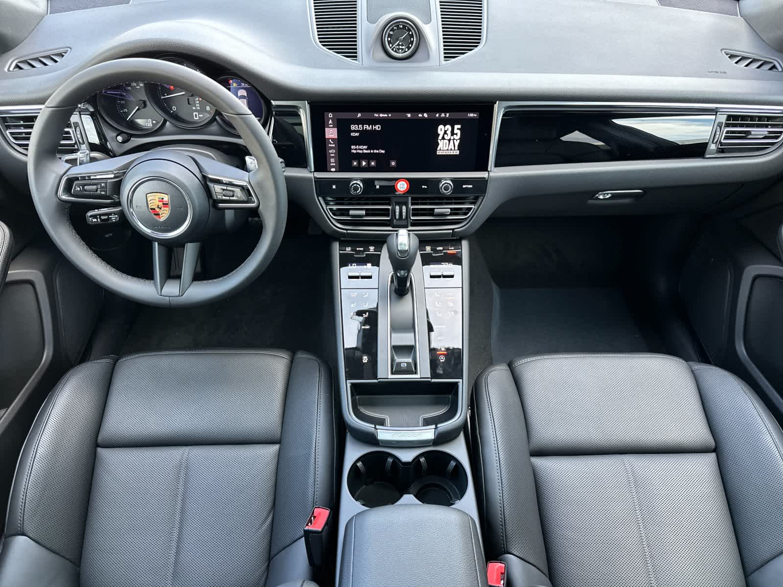 Thumbnail: 2026 Porsche Macan - 6