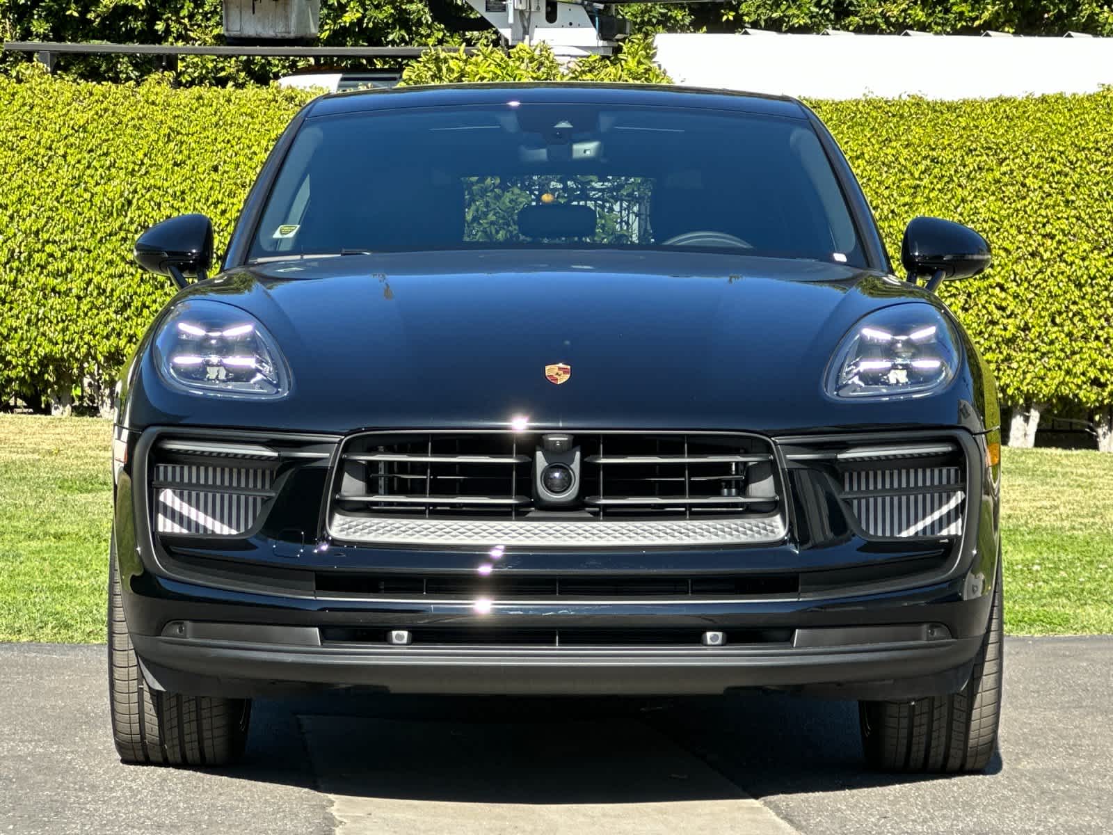 Thumbnail: 2026 Porsche Macan - 11