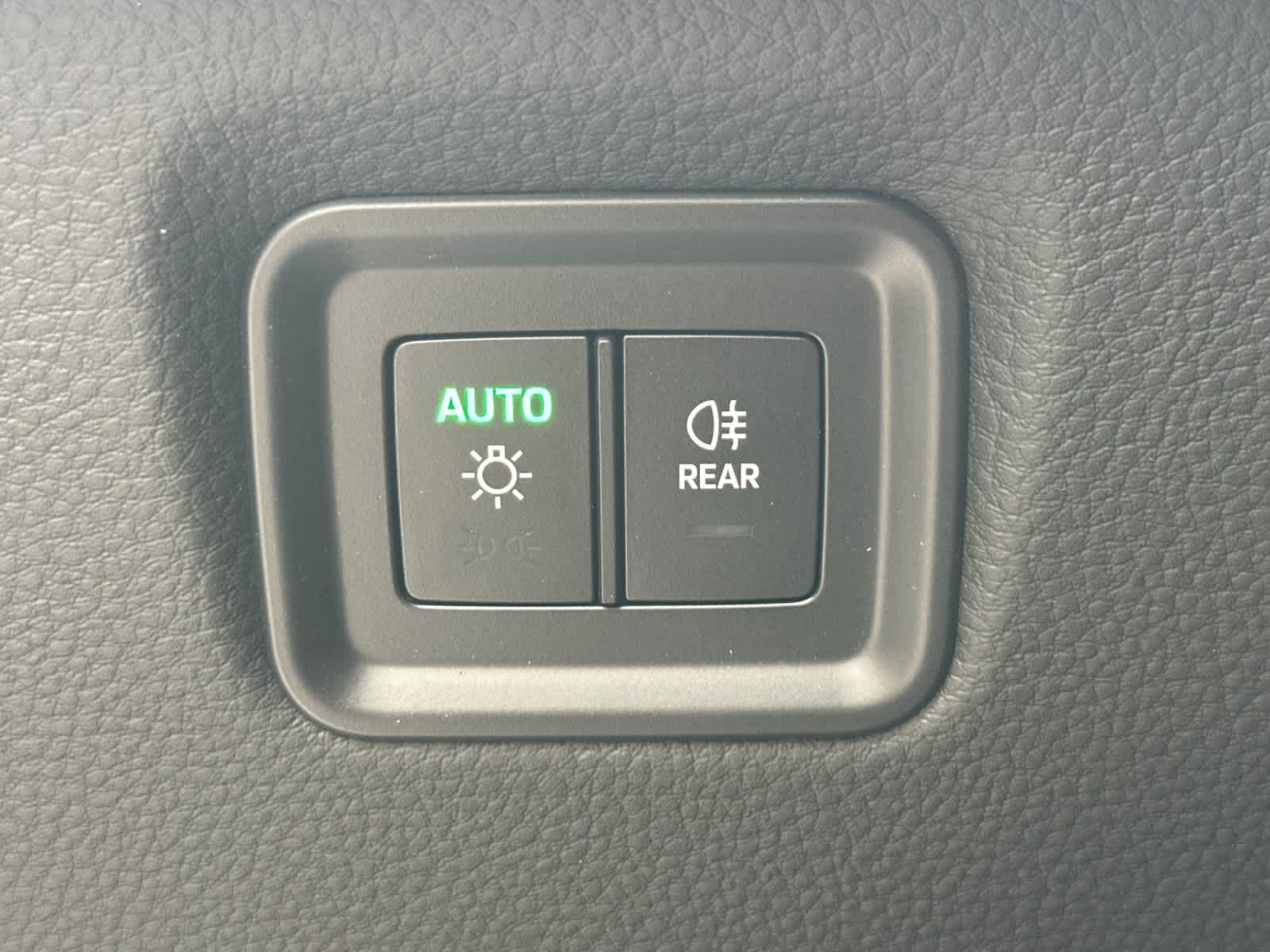 Thumbnail: 2026 Porsche Cayenne - 31