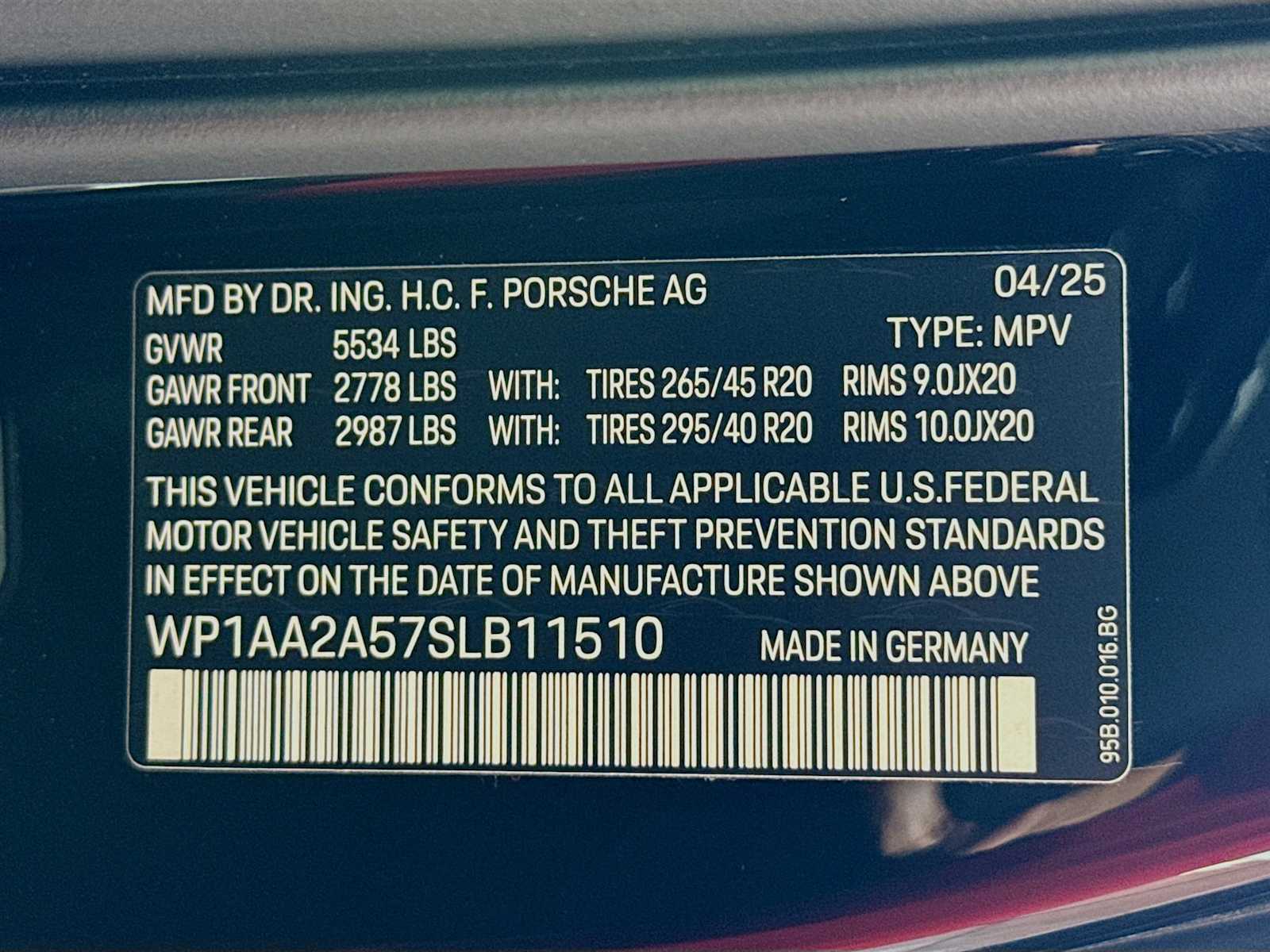 Thumbnail: 2025 Porsche Macan - 25