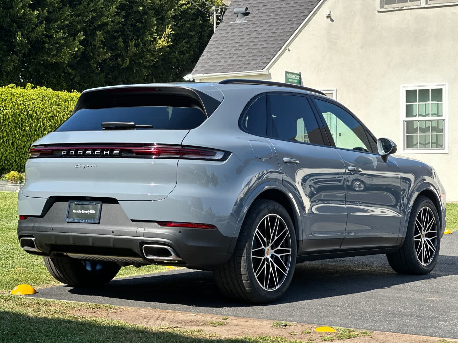 Thumbnail: 2026 Porsche Cayenne - 8