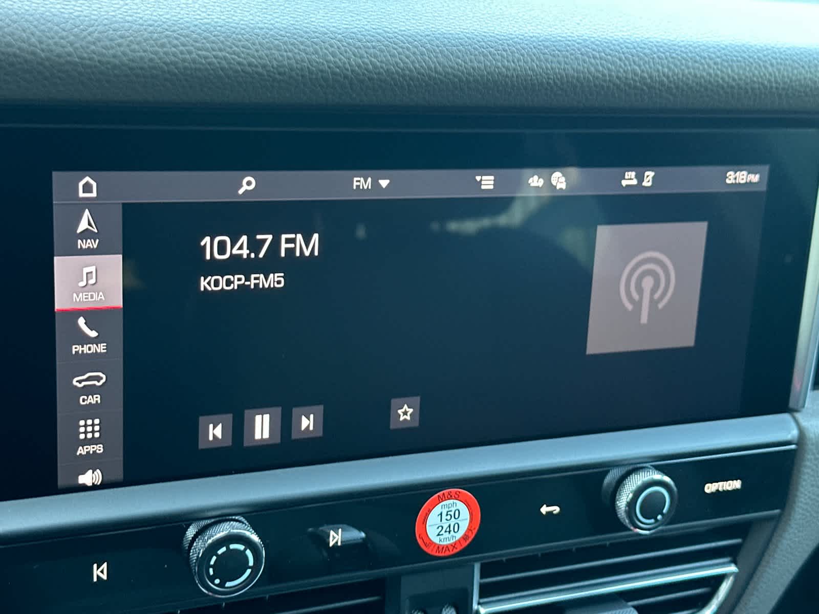 Thumbnail: 2026 Porsche Macan - 21