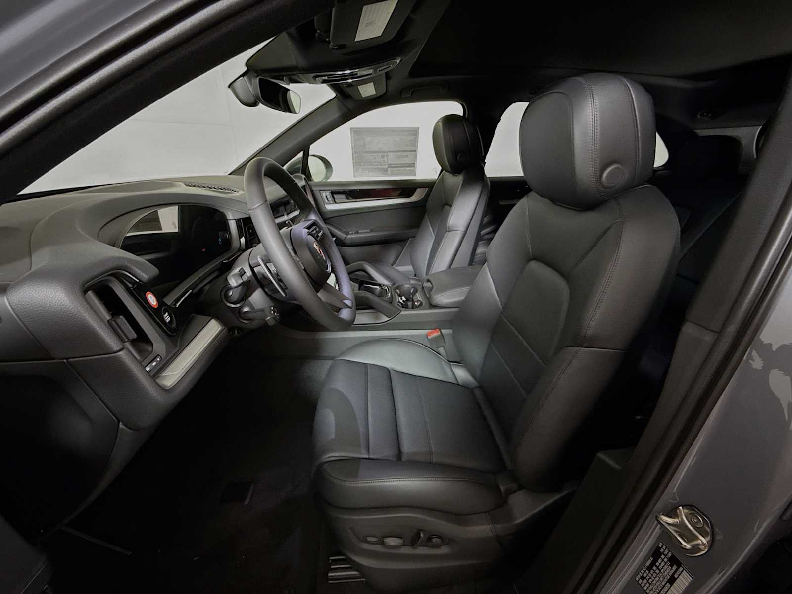 Thumbnail: 2025 Porsche Cayenne - 5