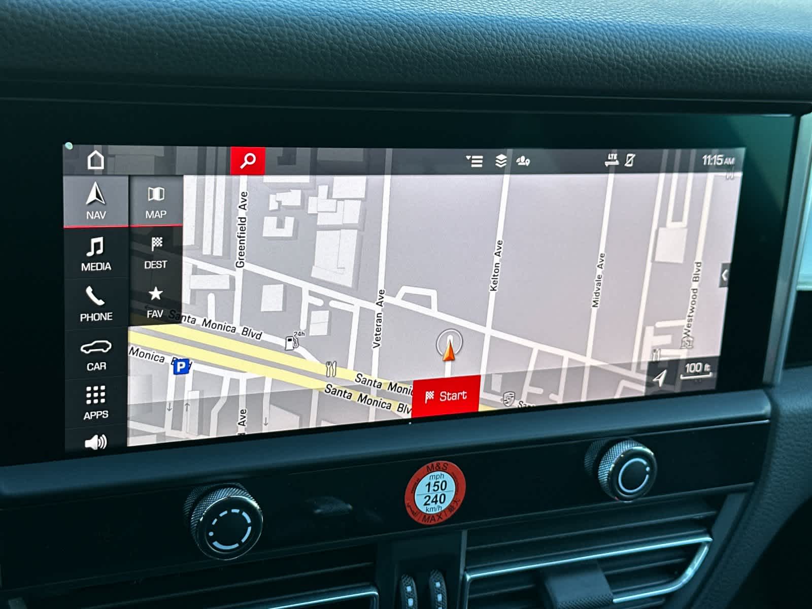 Thumbnail: 2025 Porsche Macan - 21