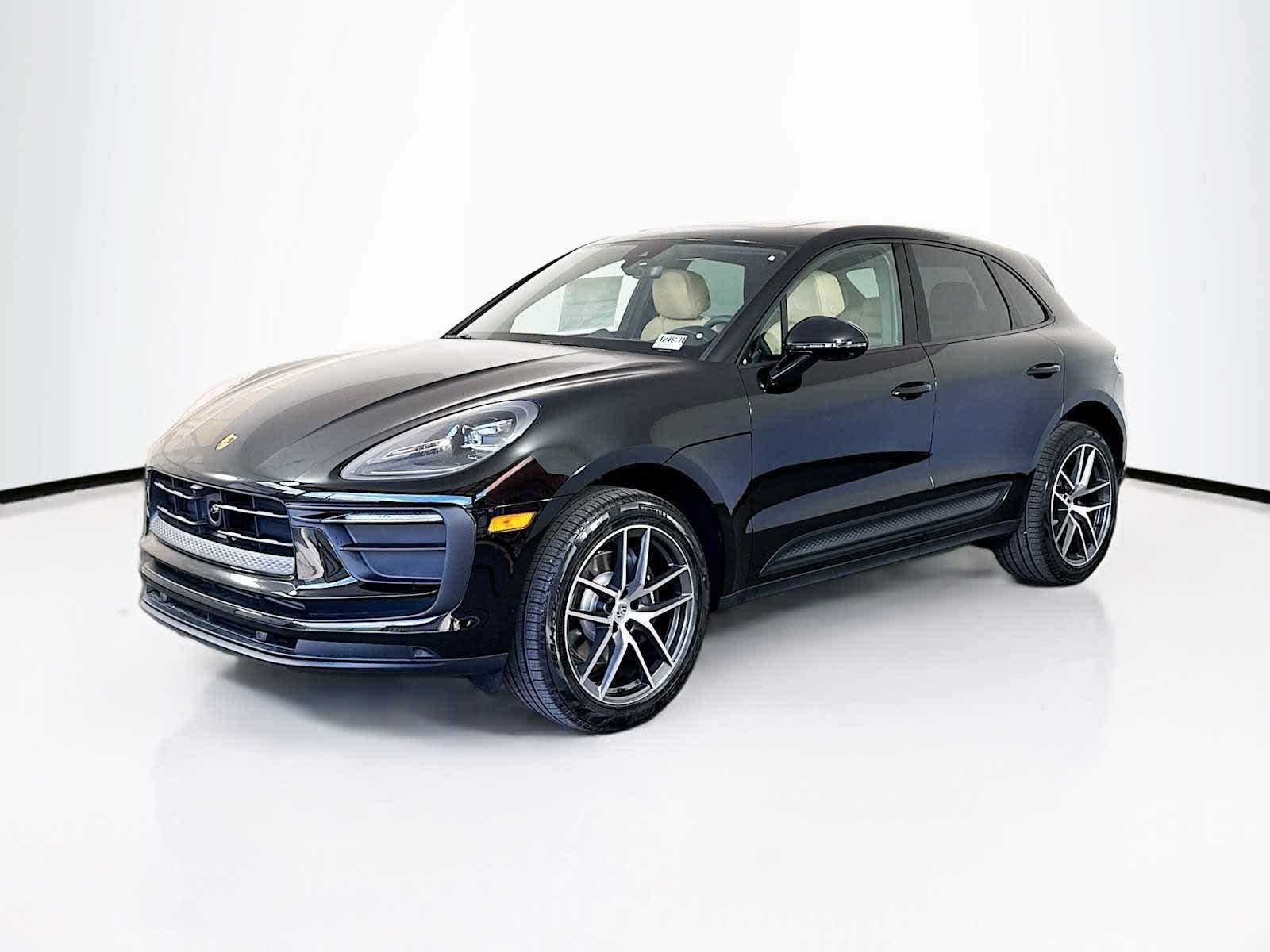 Thumbnail: 2026 Porsche Macan - 1